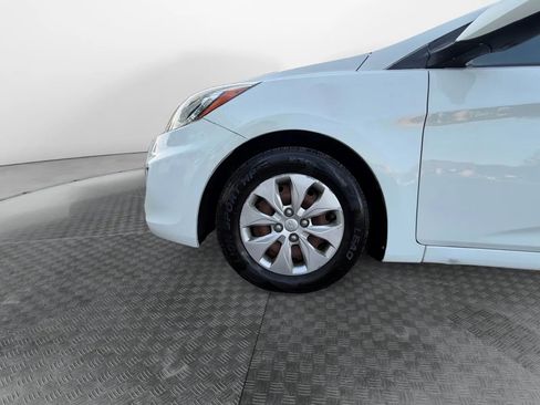 Used 2016 Hyundai Accent SE FWD image 14