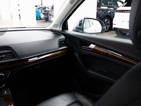 Used 2018 Audi Q5 2.0T Premium Plus w/ Premium Plus Package image 10