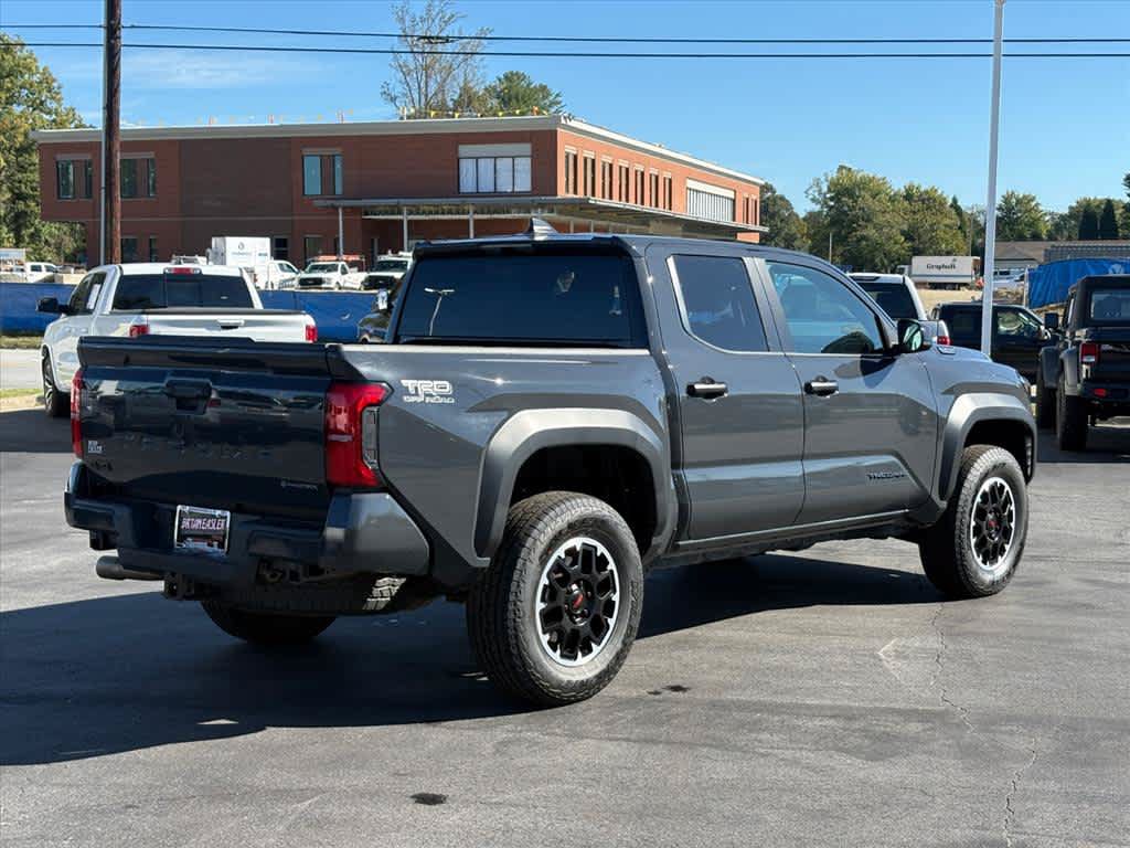 Used 2026 Toyota Tacoma TRD Off-Road AWD/4WD image 3