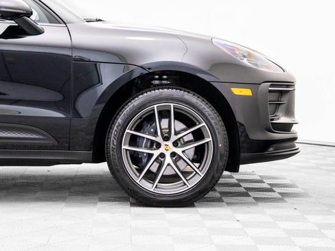 New 2026 Porsche Macan image 31