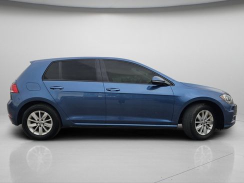 Used 2019 Volkswagen Golf S image 23