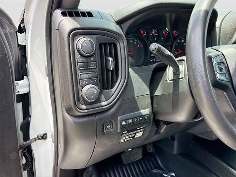 Used 2023 Chevrolet Silverado 1500 W/T w/ Trailering Package AWD/4WD image 10