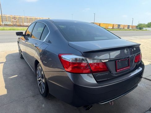 Used 2014 Honda Accord Sport image 9