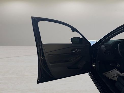 Used 2025 Honda Accord Sport image 11