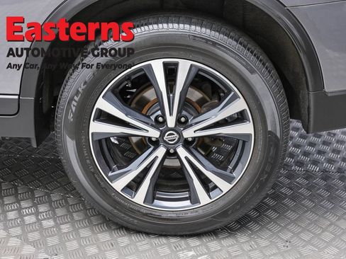 Used 2020 Nissan Rogue SV w/ Premium Package AWD/4WD image 8