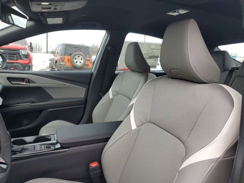 New 2026 Toyota Camry SE image 11