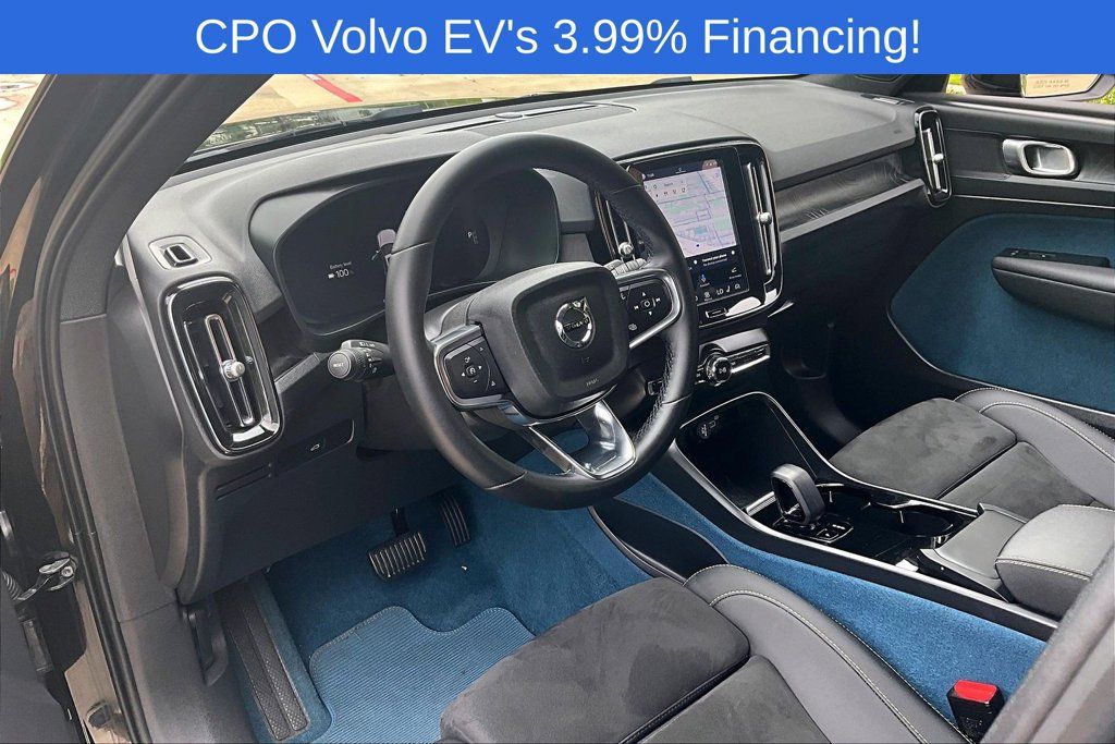 Used 2023 Volvo XC40 Recharge Plus AWD/4WD image 17