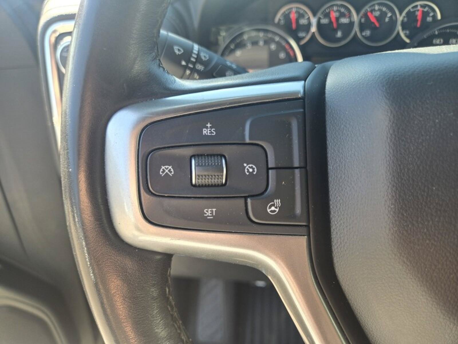 Used 2020 Chevrolet Silverado 1500 LT w/ All-Star Edition AWD/4WD image 11