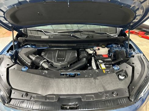 Used 2025 Buick Enclave Preferred w/ Trailering Package, 5000 lbs. AWD/4WD image 32