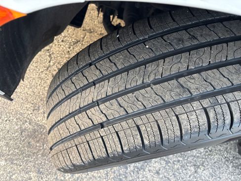 Used 2021 GMC Yukon XL Denali image 28