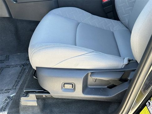 Used 2025 Toyota Tacoma SR5 image 27