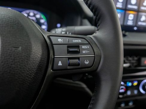 Used 2025 Honda Accord EX-L image 28