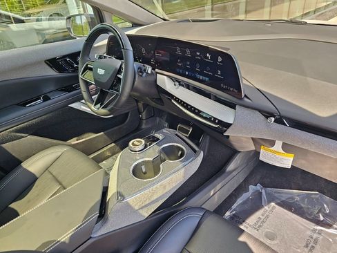 New 2026 Cadillac Optiq Sport 2 AWD/4WD image 10
