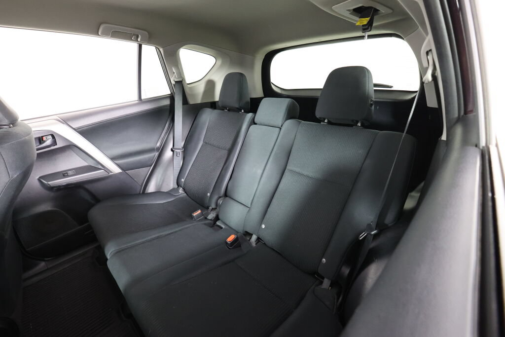 Used 2017 Toyota RAV4 LE w/ All Weather Liner Package AWD/4WD image 15