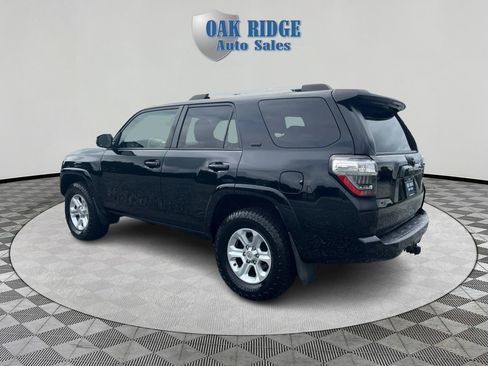 Used 2019 Toyota 4Runner SR5 AWD/4WD image 7