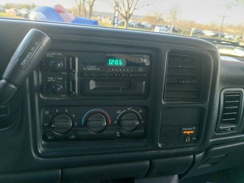 Used 2001 Chevrolet Silverado 3500 LT image 19