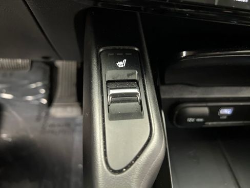 Used 2025 Kia Telluride S image 52