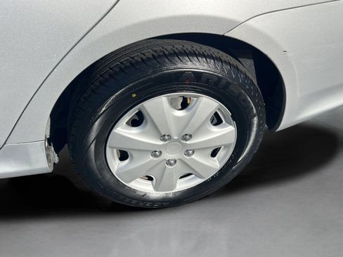 Used 2010 Toyota Corolla LE image 13