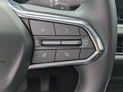 Used 2026 Chevrolet Equinox LT FWD image 19