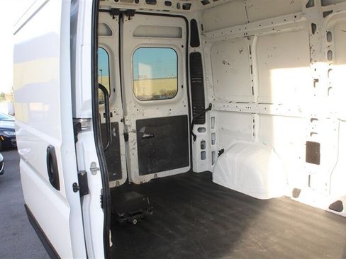 Used 2019 RAM ProMaster 2500 FWD image 17