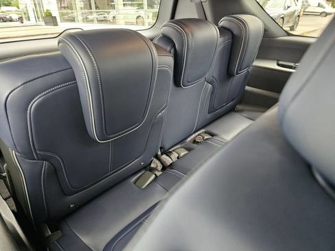 New 2027 INFINITI QX80 Sensory AWD/4WD image 17