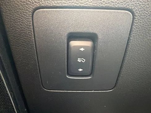 Used 2015 Ford F150 Lariat w/ Equipment Group 501A Mid AWD/4WD image 28