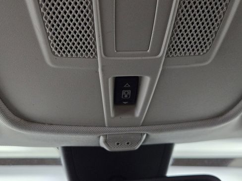 Used 2018 INFINITI QX30 AWD image 20