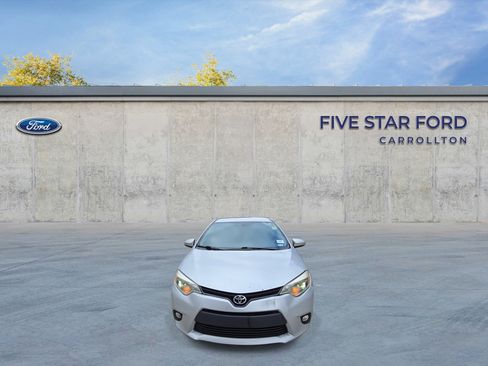 Used 2014 Toyota Corolla LE image 3
