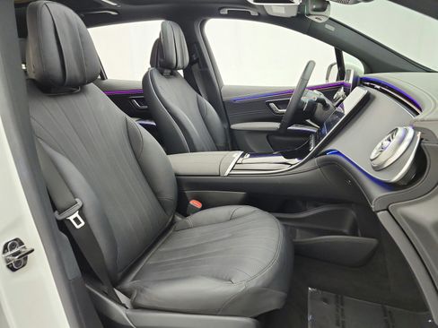 Used 2023 Mercedes-Benz EQS 450+ SUV image 19