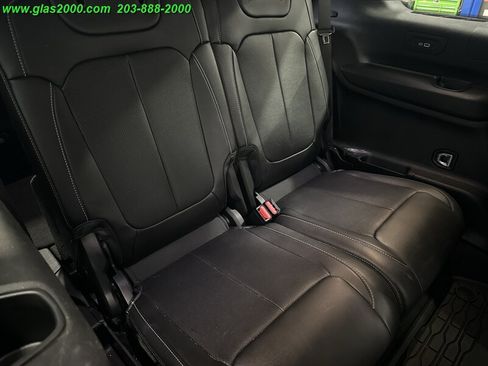 Used 2023 Jeep Grand Cherokee L Limited w/ Luxury Tech Group II AWD/4WD image 31