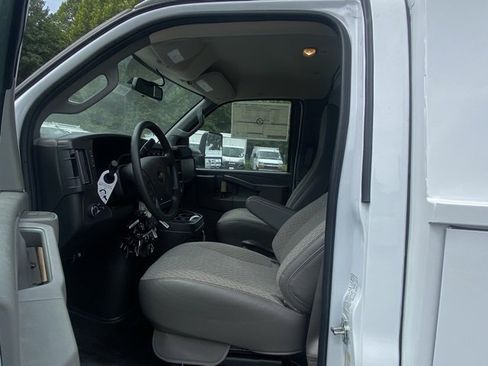 New 2025 Chevrolet Express 3500 w/ Power Convenience Package image 19