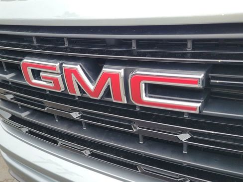 Used 2026 GMC Sierra 1500 Elevation w/ Preferred Package AWD/4WD image 9