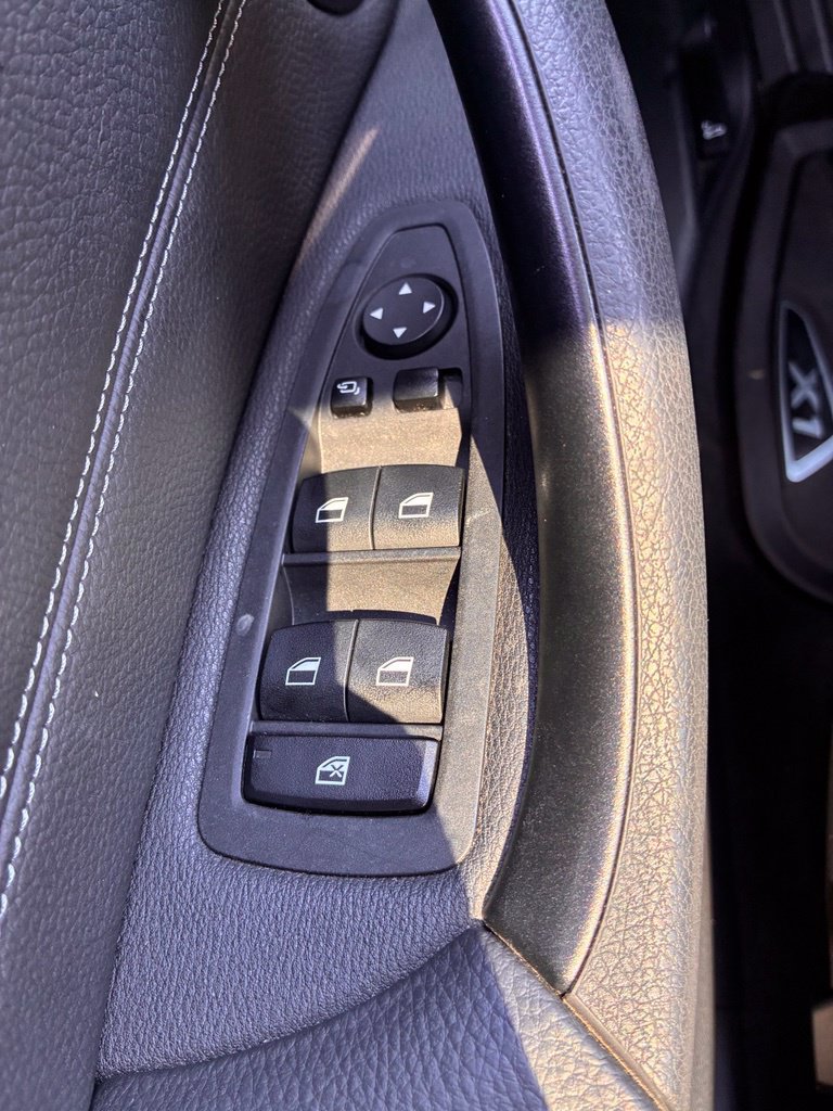 Used 2018 BMW X1 xDrive28i AWD/4WD image 30