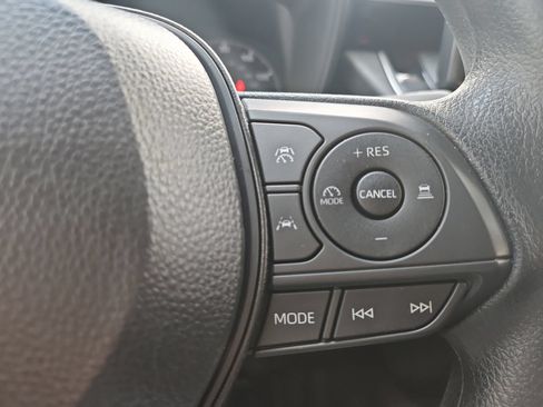 Used 2025 Toyota Corolla LE w/ Convenience Package FWD image 29