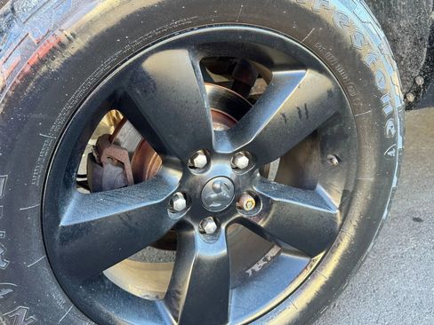 Used 2014 RAM 1500 Express AWD/4WD image 23