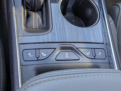 Used 2019 Chevrolet Impala LT w/ LT Leather Package image 28