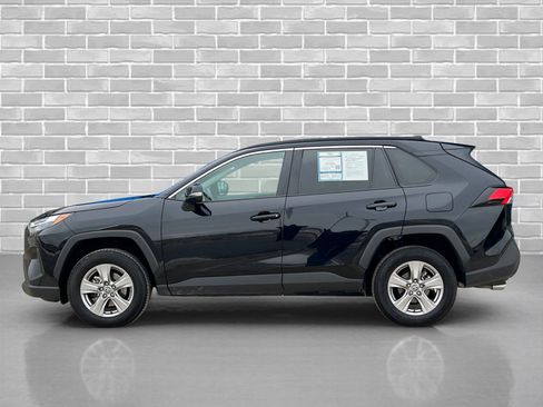 Used 2024 Toyota RAV4 XLE image 2