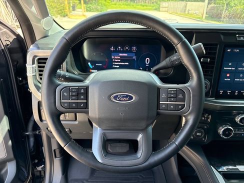 Used 2024 Ford F250 Lariat w/ Lariat Ultimate Package AWD/4WD image 12