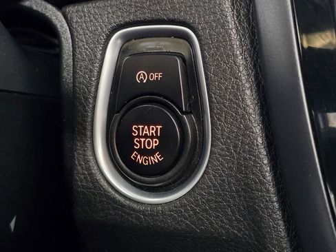 Used 2015 BMW M4 Convertible image 38