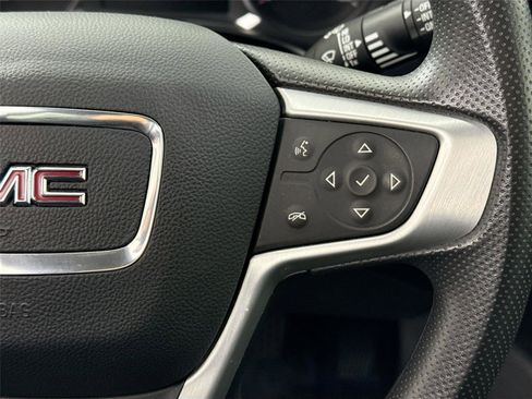 Used 2024 GMC Terrain SLE image 16