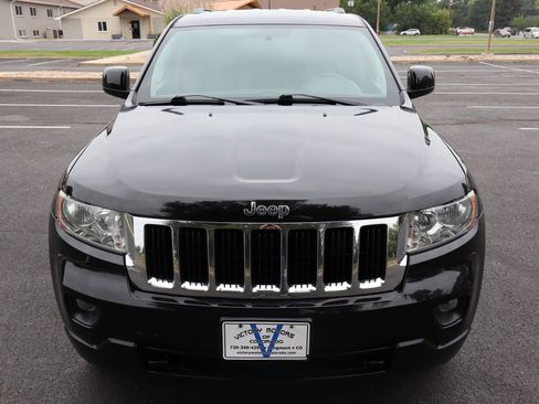 Used 2013 Jeep Grand Cherokee Laredo w/ Laredo E Group image 12