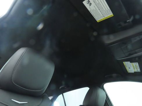 Used 2022 Cadillac XT4 Premium Luxury w/ Technology Package image 18