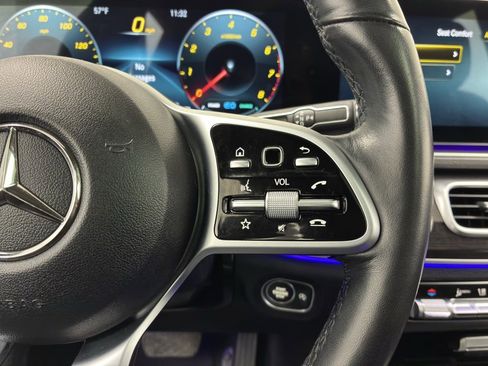 Used 2022 Mercedes-Benz GLS 450 4MATIC image 24