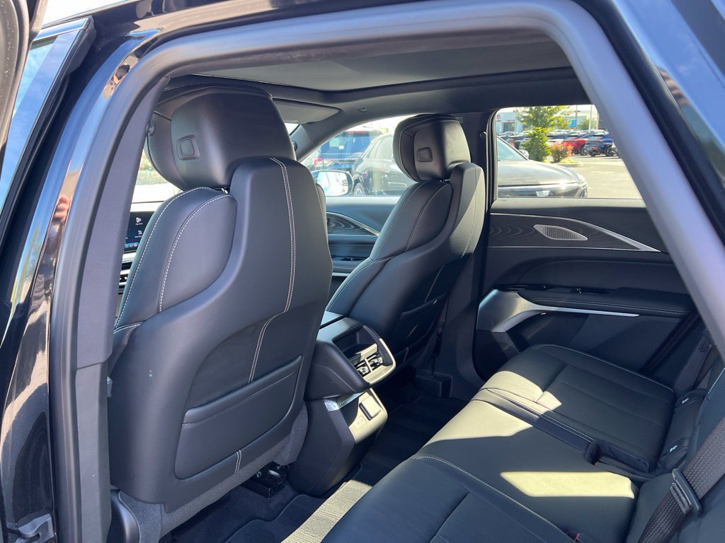 Certified 2024 Cadillac Lyriq Sport AWD/4WD image 15