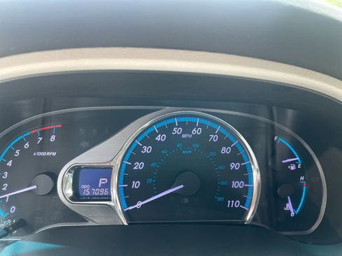 Used 2014 Toyota Sienna XLE image 18