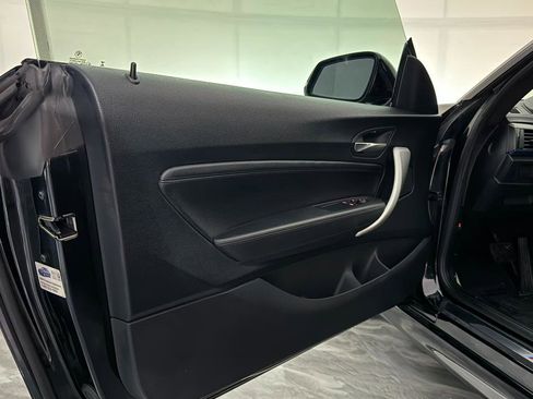 Used 2016 BMW M235i Coupe image 17