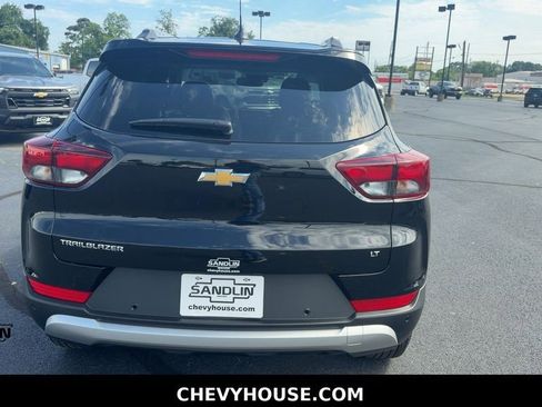 New 2026 Chevrolet TrailBlazer LT w/ Convenience Package FWD image 8