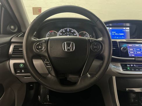 Used 2013 Honda Accord EX-L image 17