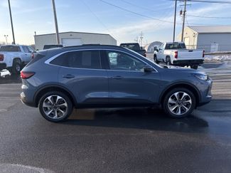 Used 2024 Ford Escape Platinum video 2