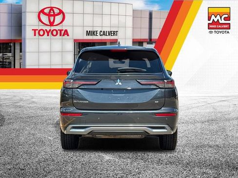 Used 2025 Mitsubishi Outlander SE AWD/4WD image 4